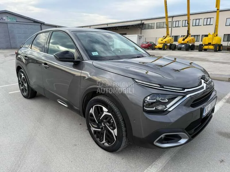 Citroen C4 2024 photo 3