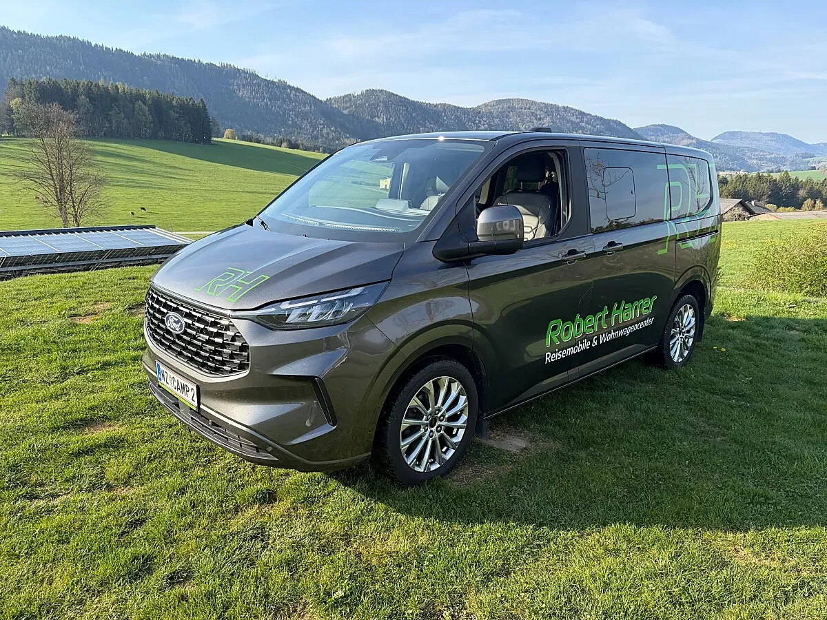 Ford Transit Custom 2024 photo 2