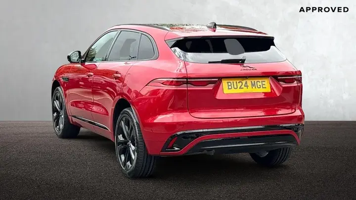 Jaguar F-Pace 2024 photo 2