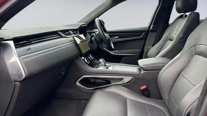 Jaguar F-Pace 2024 photo 3