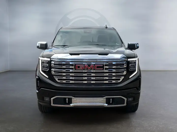 GMC Sierra 1500 2026 photo 2