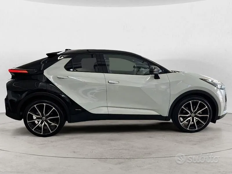 Toyota C-Hr 2024 photo 4