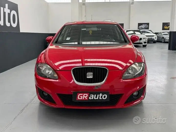 Seat Leon 2010 photo 3