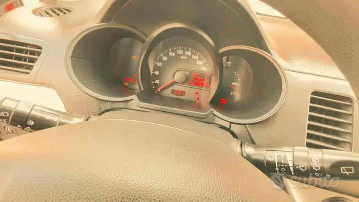 Kia Picanto 2011 photo 3