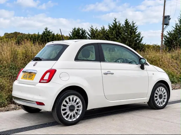 Fiat 500 Lounge 2016 photo 3