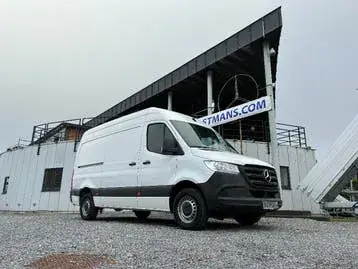 Mercedes-Benz Sprinter 2023 photo 2