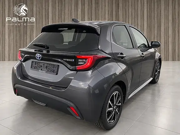 Toyota Yaris 2023 photo 5