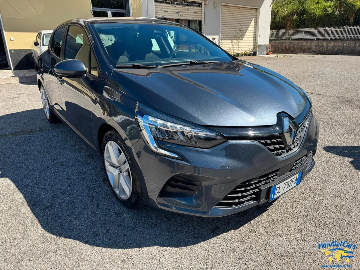 Renault Clio 2022 photo 3