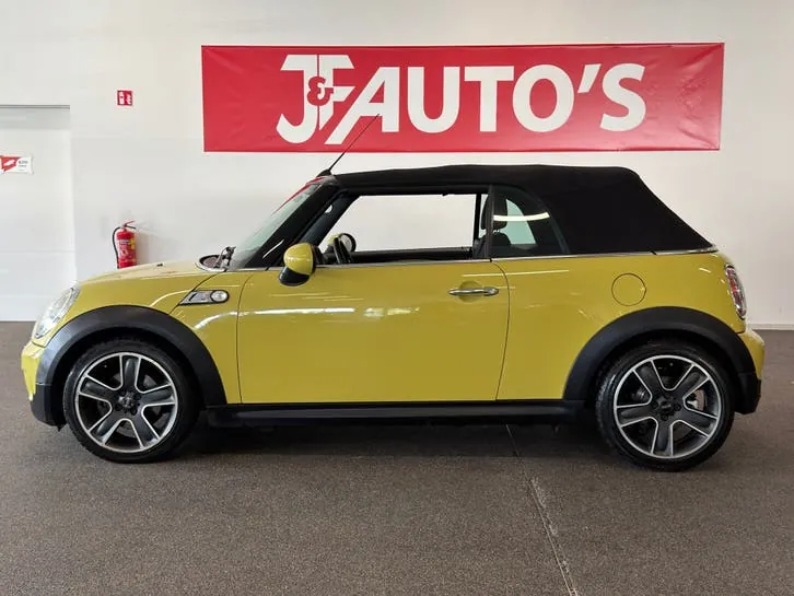 Mini Cabrio 2010 photo 2