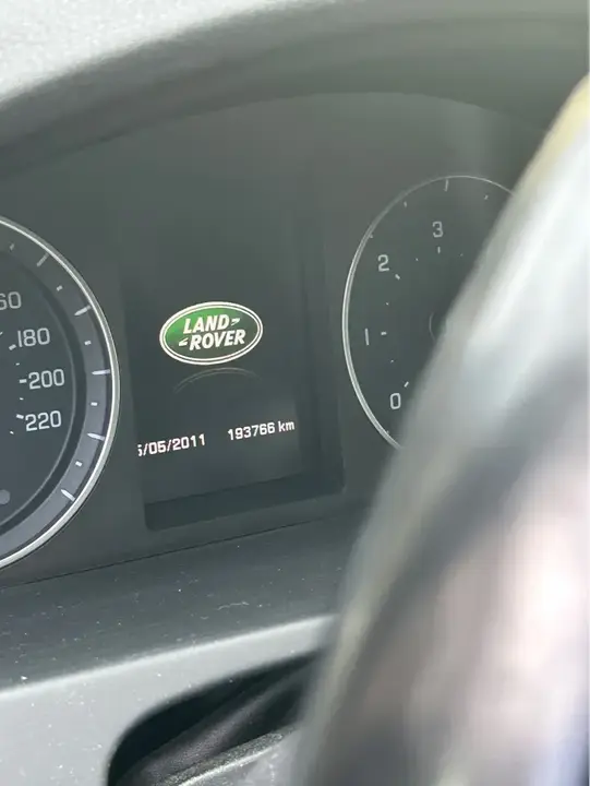 Land Rover Freelander 2013 photo 2
