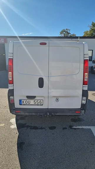 Opel Vivaro 2010 photo 3