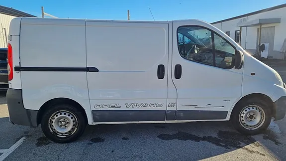 Opel Vivaro 2010 photo 4