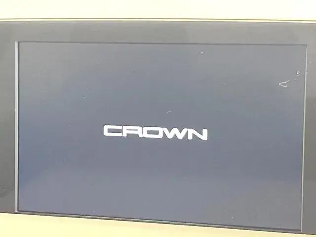 Toyota Crown 2018 photo 3