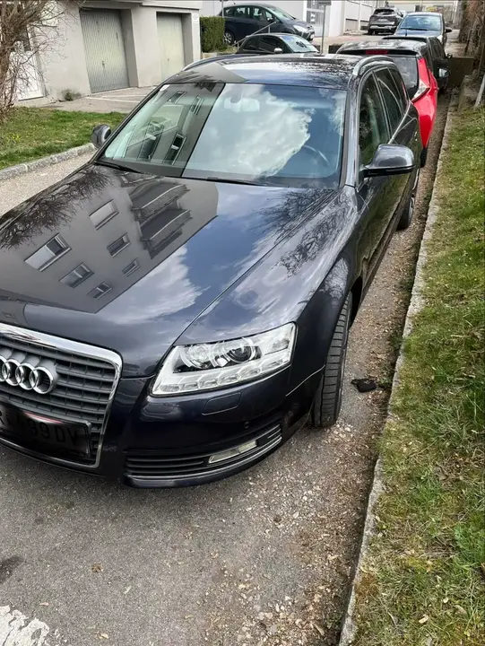 Audi A6 2011 photo 2