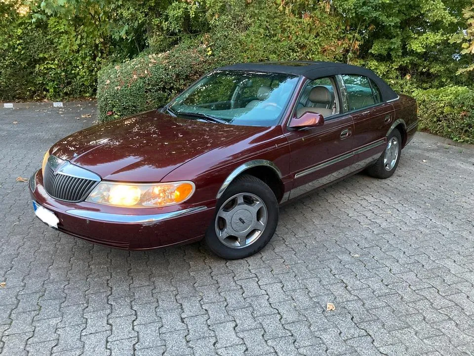 Lincoln Continental