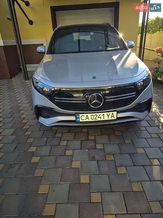 Mercedes-Benz Eqa