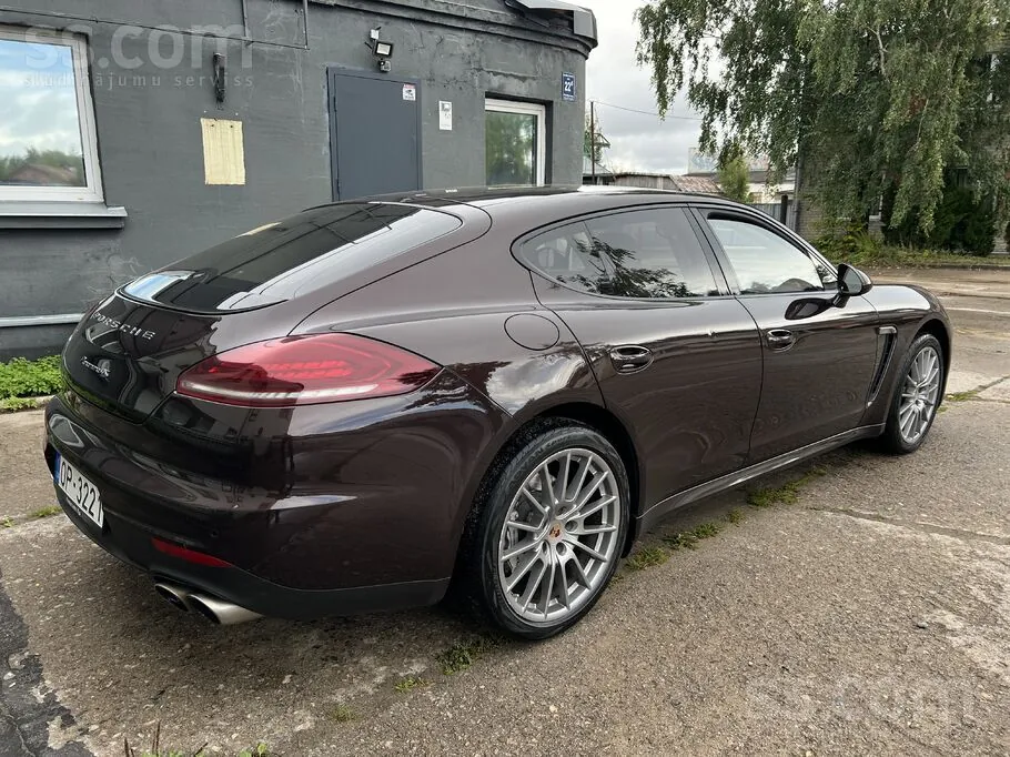 Porsche Panamera 2013 photo 2