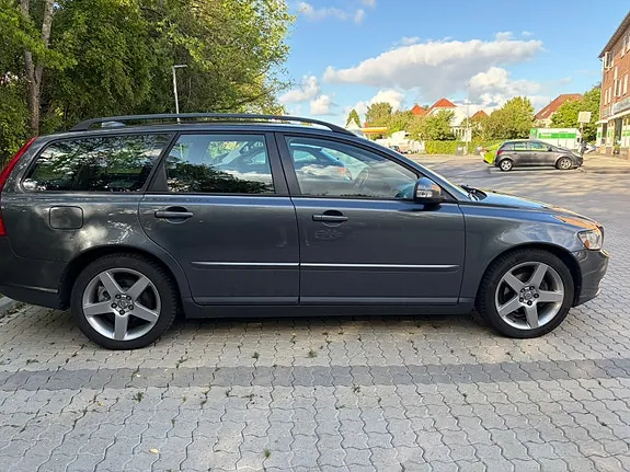 Volvo V50 2010 photo 4