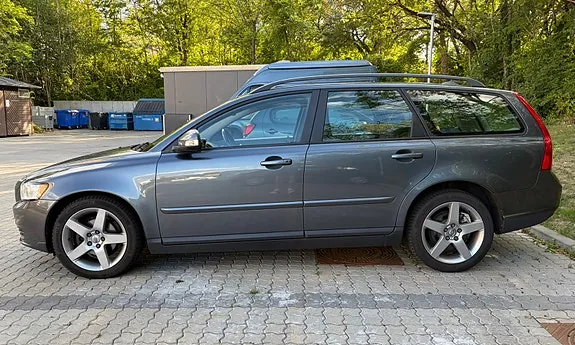 Volvo V50 2010 photo 3