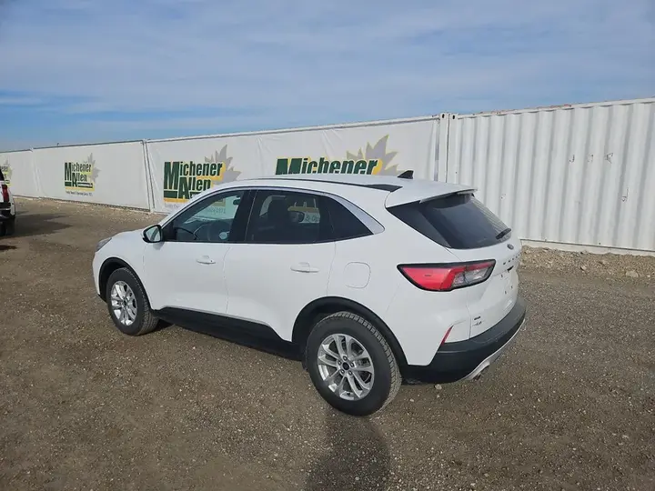 Ford Escape 2020 photo 3