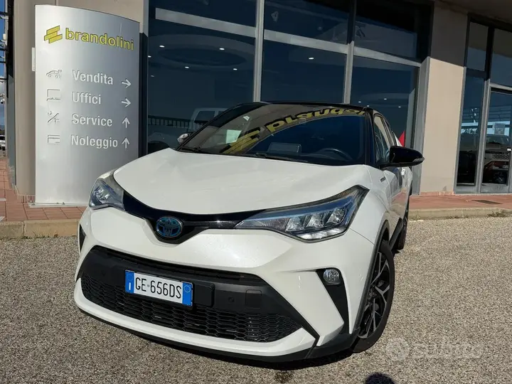 Toyota C-Hr 2021 photo 2