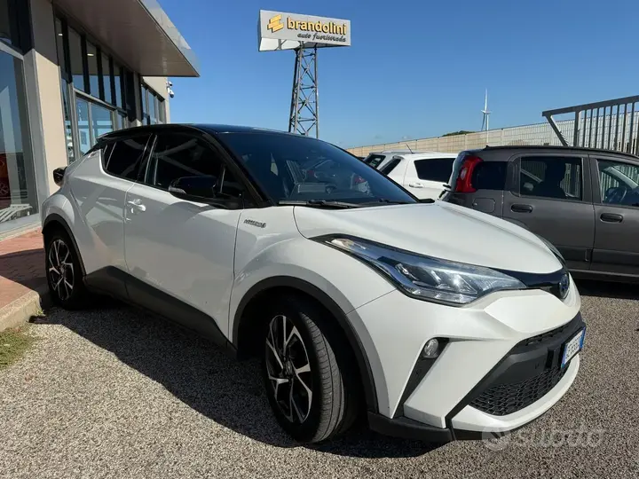 Toyota C-Hr 2021 photo 3