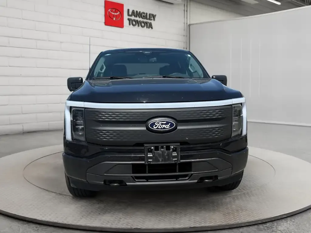 Ford F-150 Lightning 2024 photo 2