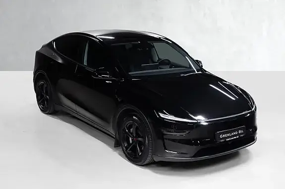 Tesla Model Y 2025 photo 2