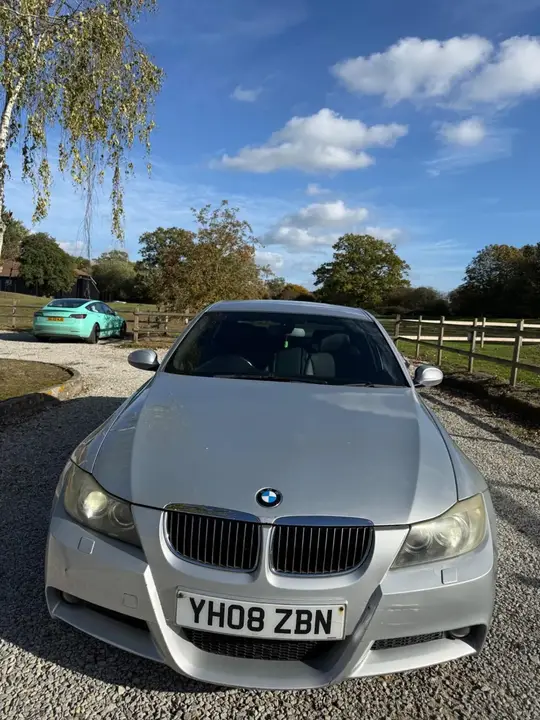 BMW 3 Series 2008 photo 2