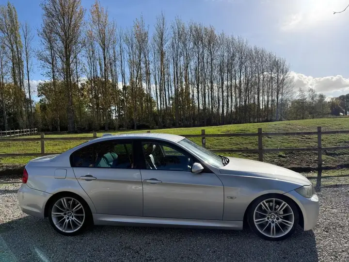 BMW 3 Series 2008 photo 4