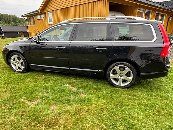 Volvo V70 2012 photo 4