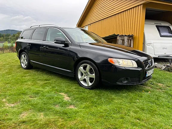 Volvo V70 2012 photo 5