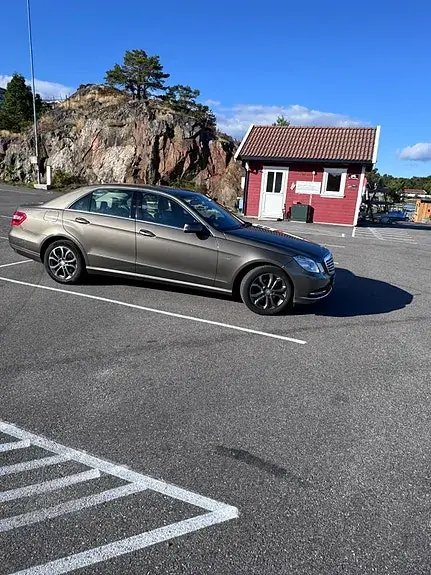 Mercedes-Benz E 220 D 2011 photo 3