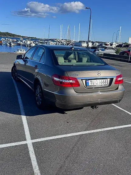 Mercedes-Benz E 220 D 2011 photo 5