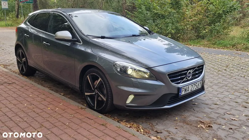 Volvo V40 2015 photo 2