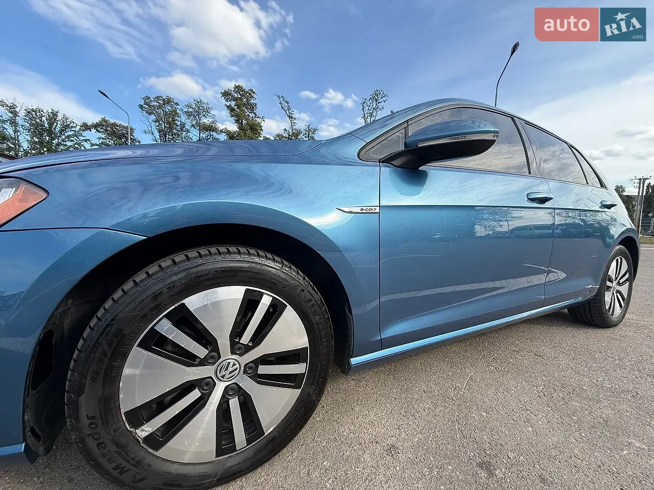 Volkswagen E-Golf 2016 photo 4