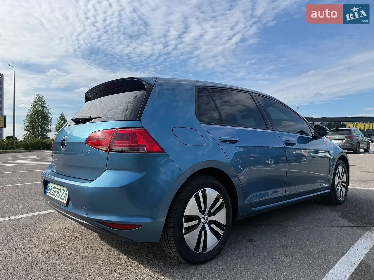 Volkswagen E-Golf 2016 photo 5