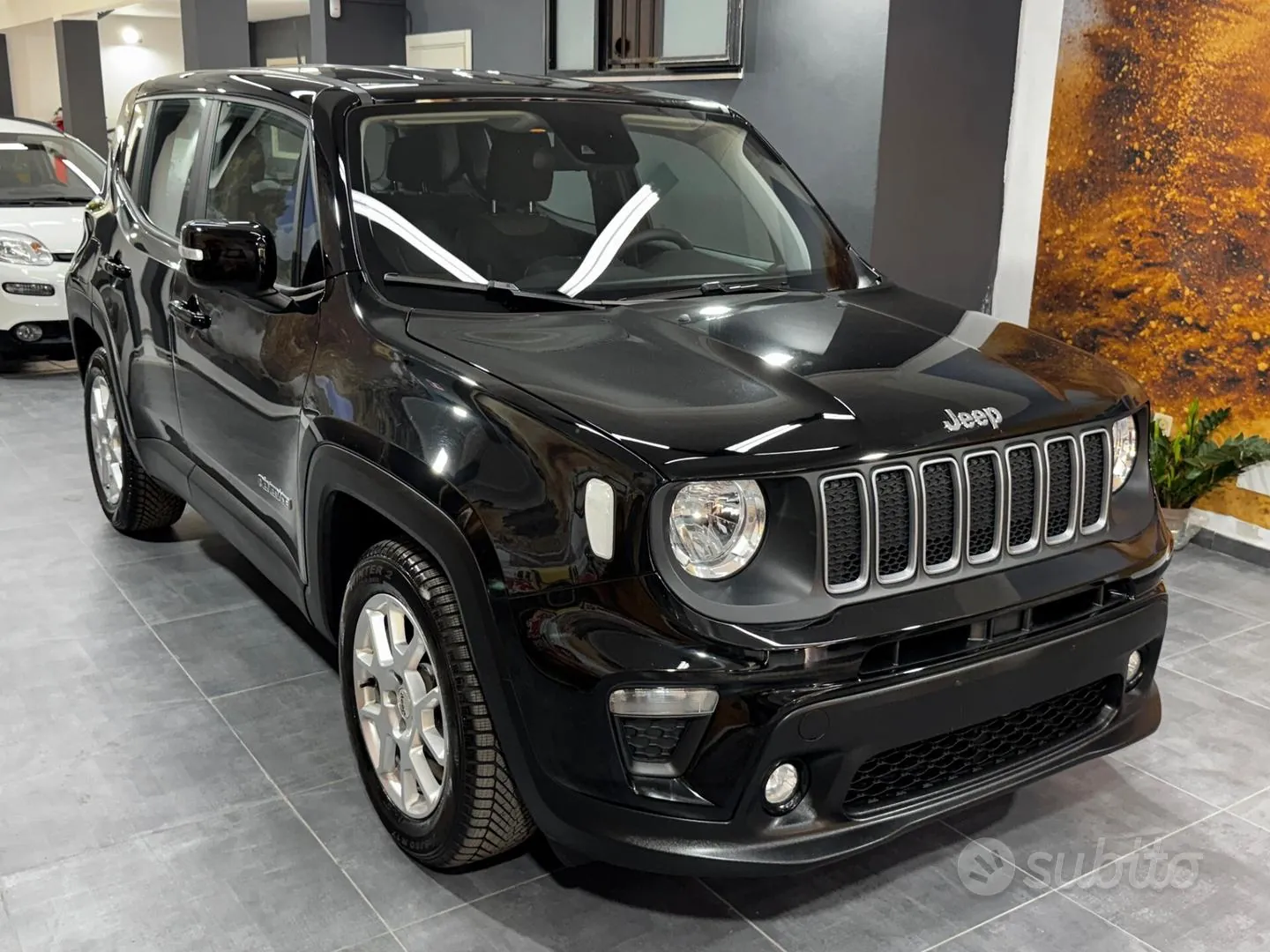 Jeep Renegade 2023 photo 2