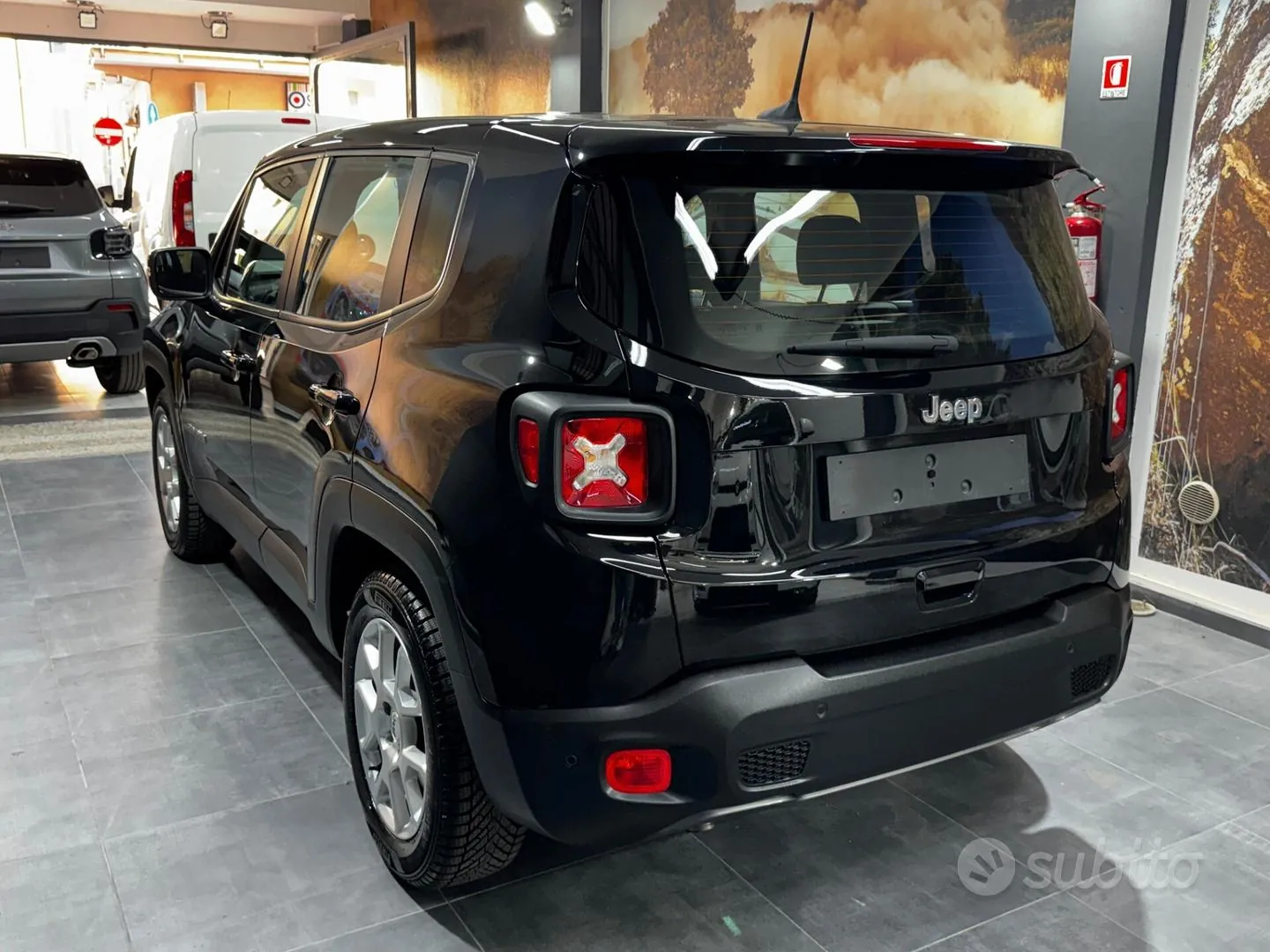 Jeep Renegade 2023 photo 3