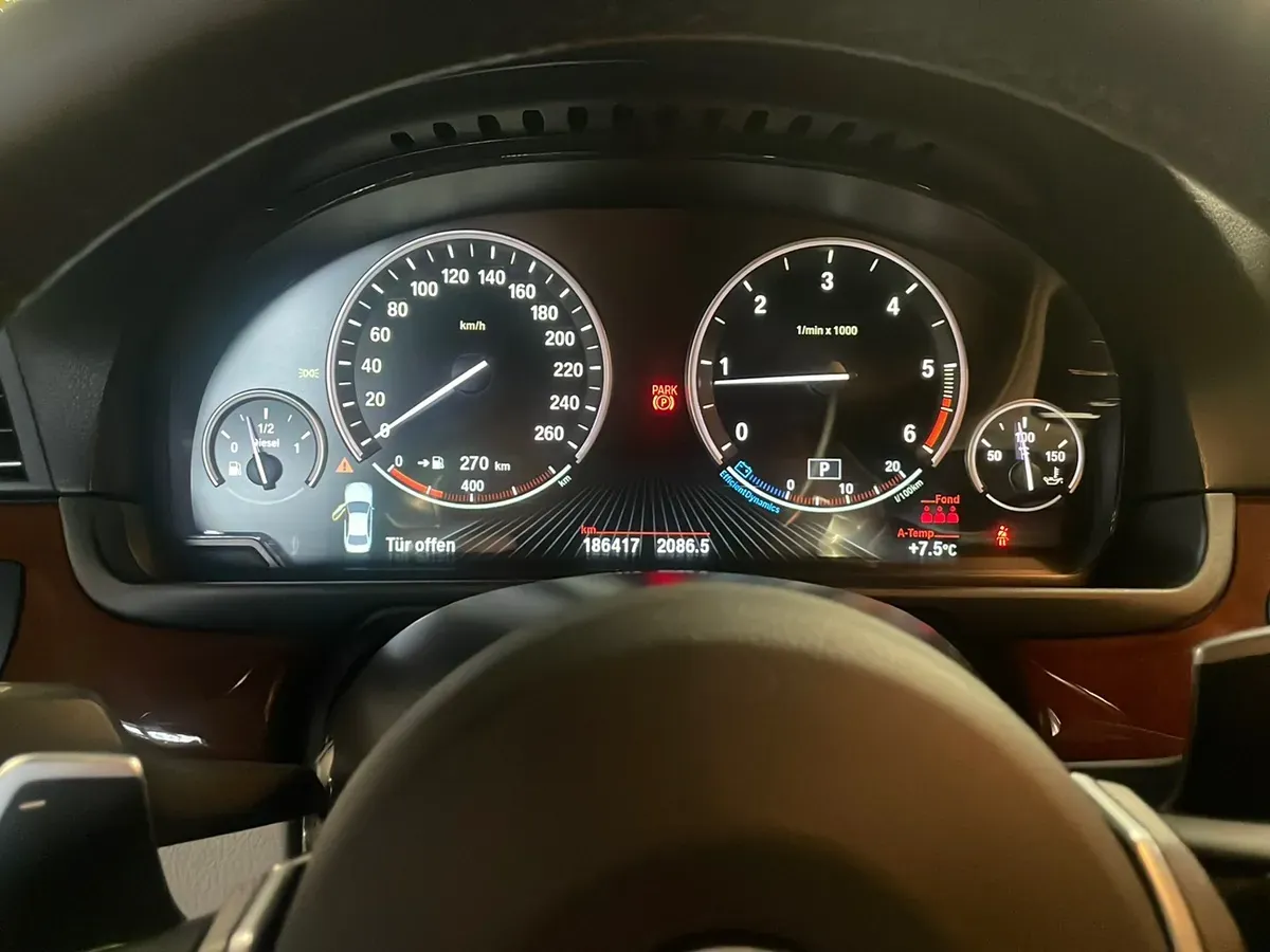 BMW 5 Series 2014 photo 2