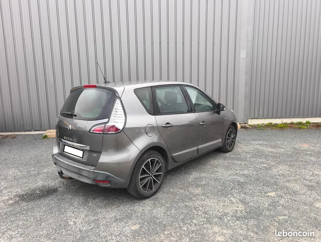 Renault Scenic 2013 photo 3