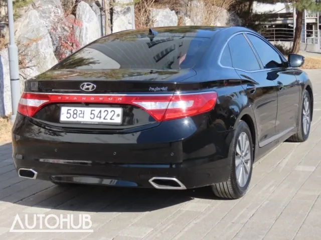 Hyundai Grandeur 2015 photo 3
