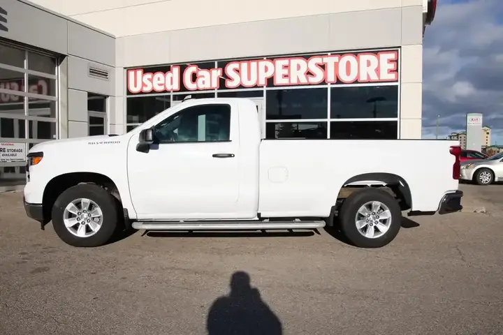 Chevrolet Silverado 1500 2024 photo 3