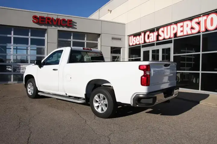 Chevrolet Silverado 1500 2024 photo 4
