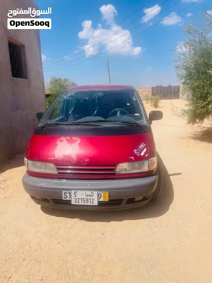 Toyota Previa 2002 photo 2