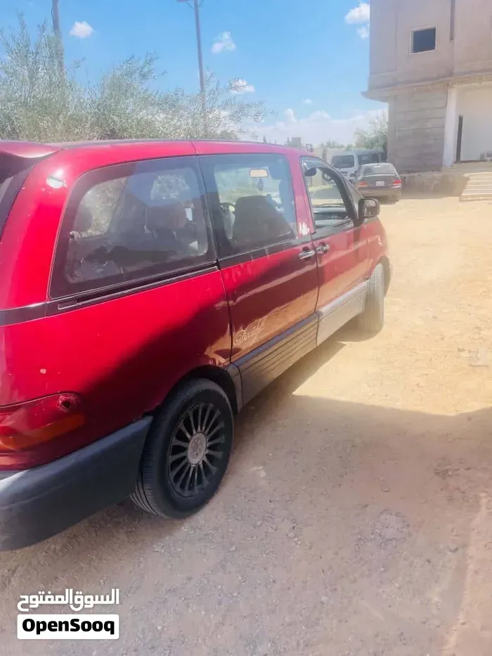 Toyota Previa 2002 photo 3