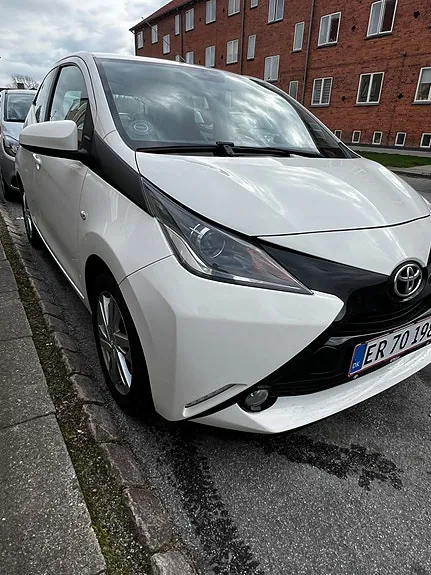 Toyota Aygo 2014 photo 2