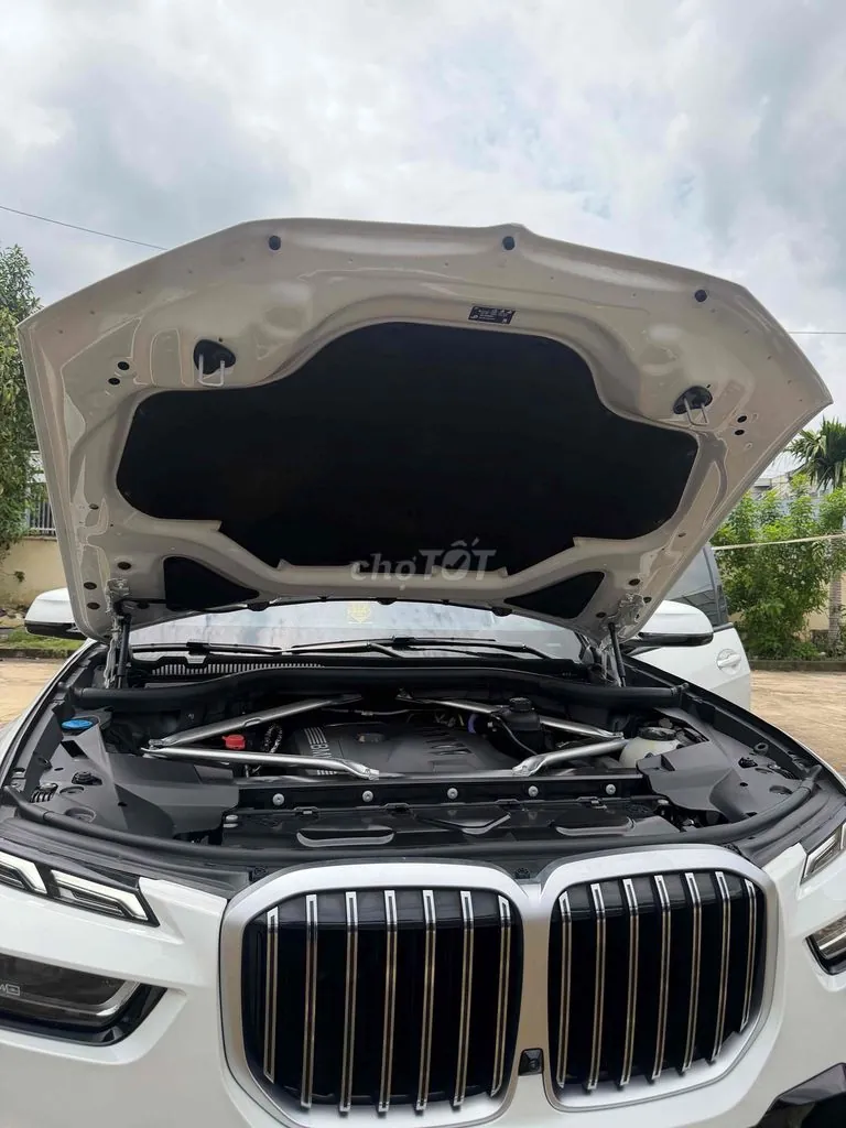 BMW X7 2025 photo 5