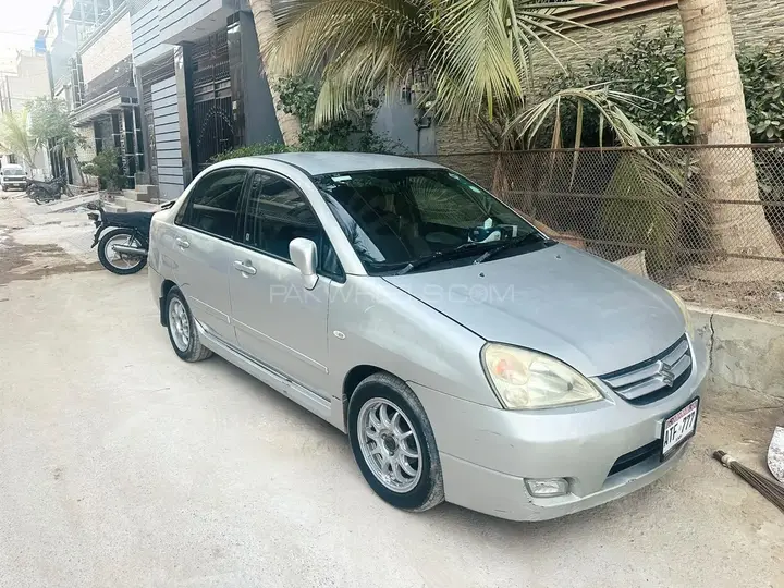 Suzuki Liana