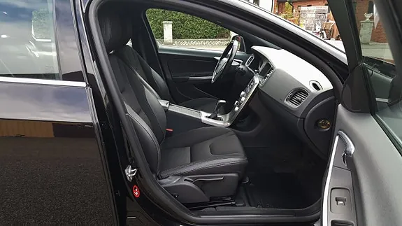 Volvo V60 2017 photo 4